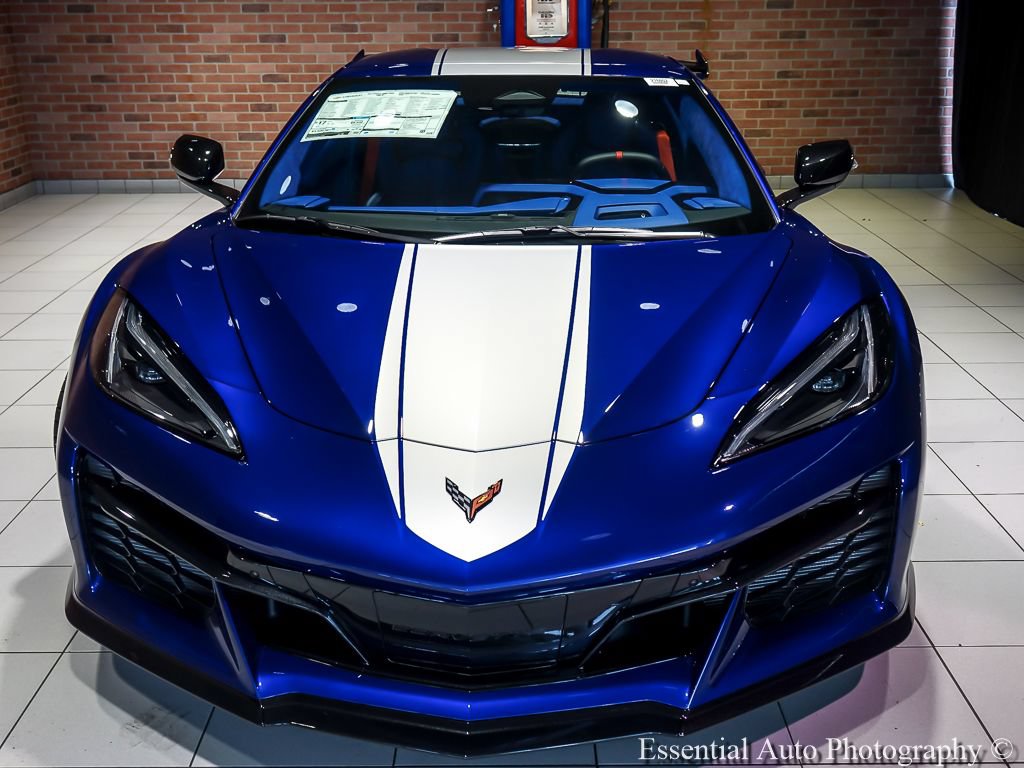 New 2027 Chevrolet Corvette Grand Sport w/ Z52 Sport Performance Package RWD image 6