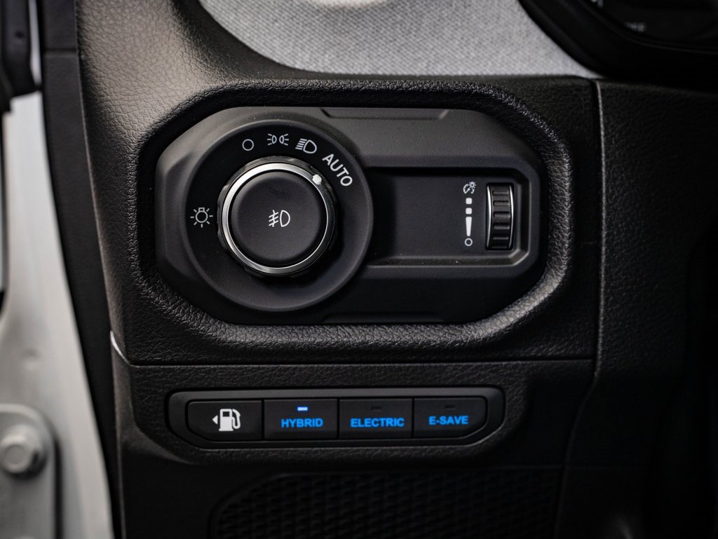 Used 2024 Jeep Wrangler Unlimited image 41