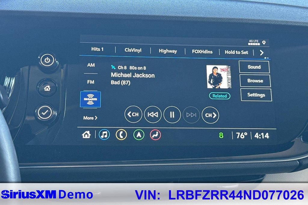 Used 2022 Buick Envision Avenir w/ Technology Package II FWD image 32