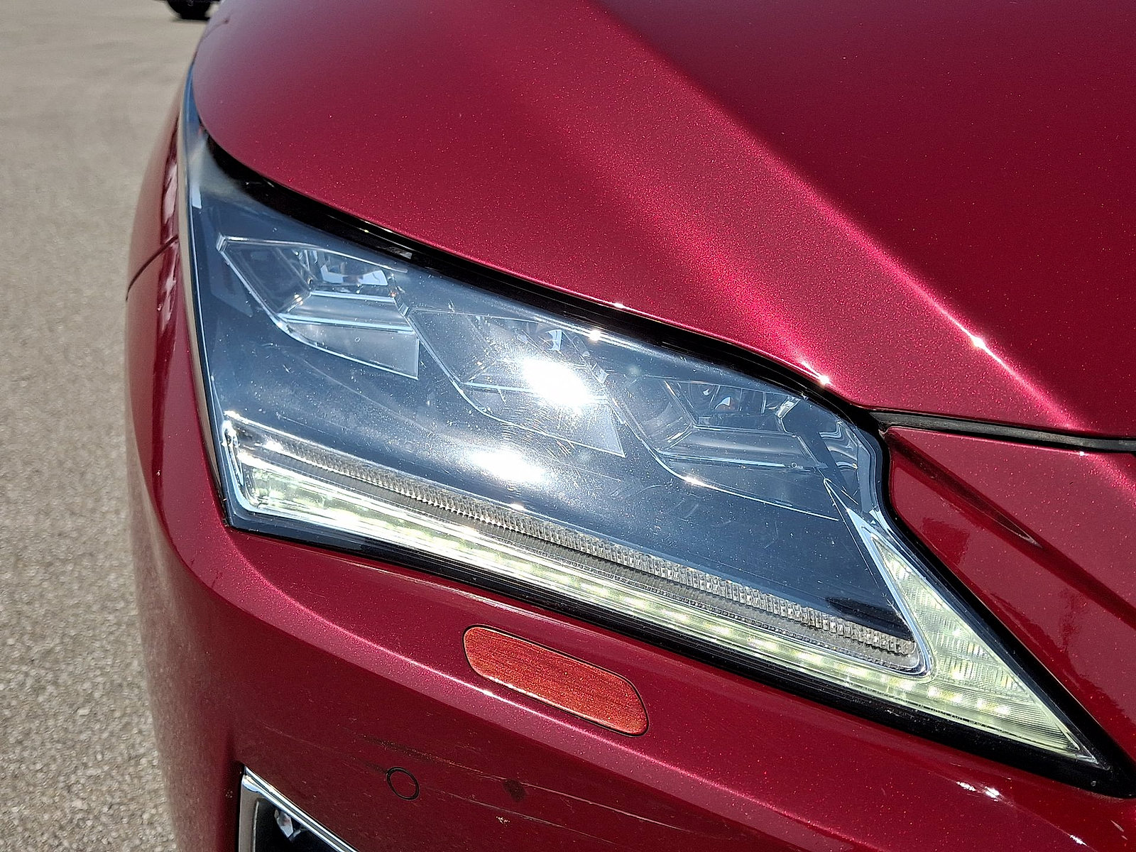 Used 2016 Lexus RX 450h AWD w/ Cold Weather Package image 28