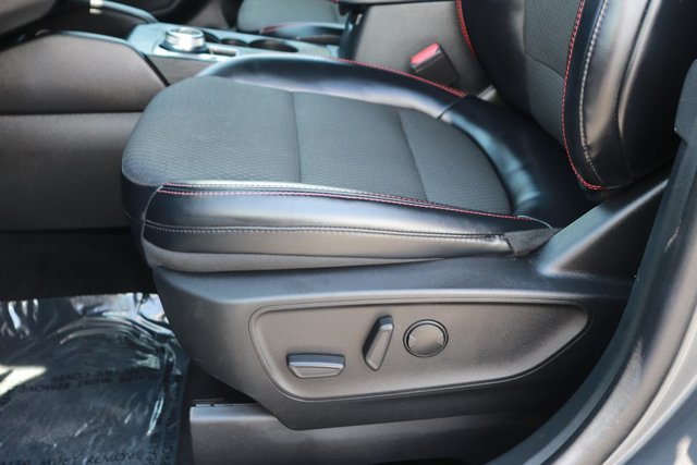 Used 2023 Ford Escape ST-Line FWD image 10