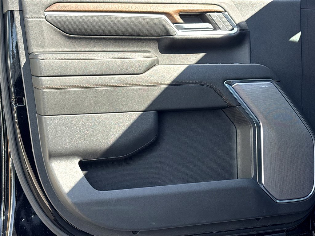 Used 2024 Chevrolet Silverado 2500 High Country w/ Midnight Edition image 24