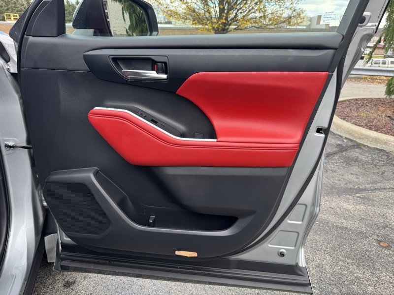 Certified 2023 Toyota Highlander XSE image 44