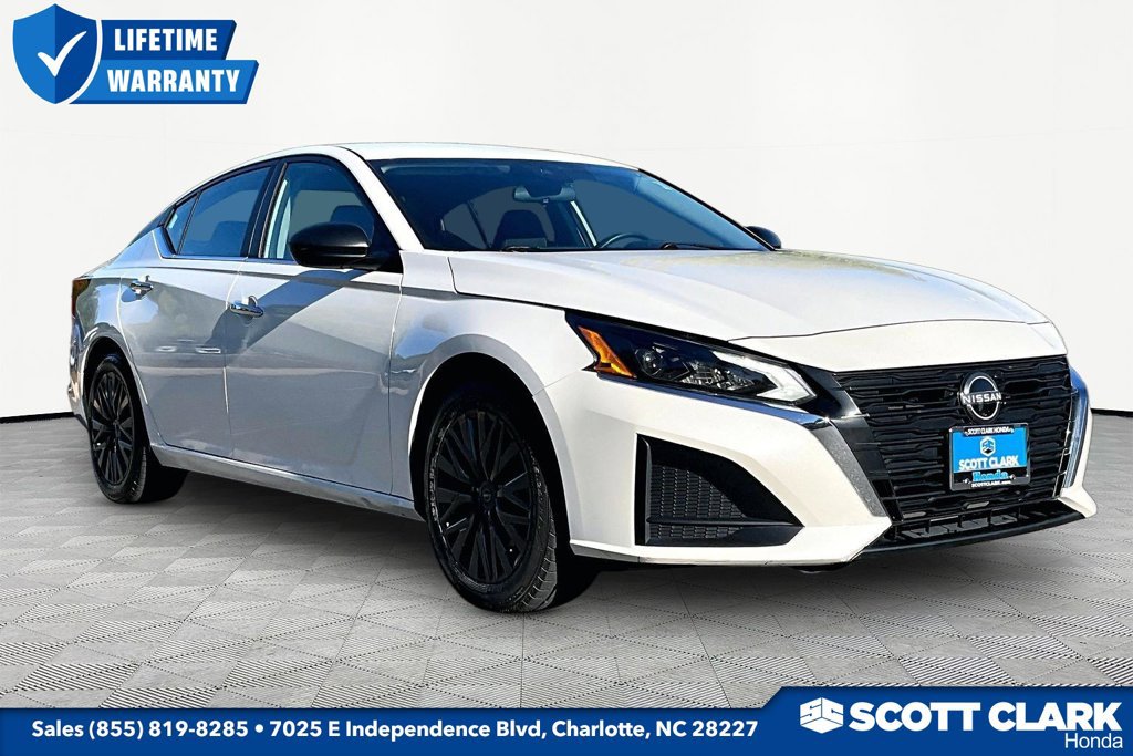 Used 2024 Nissan Altima 2.5 SV