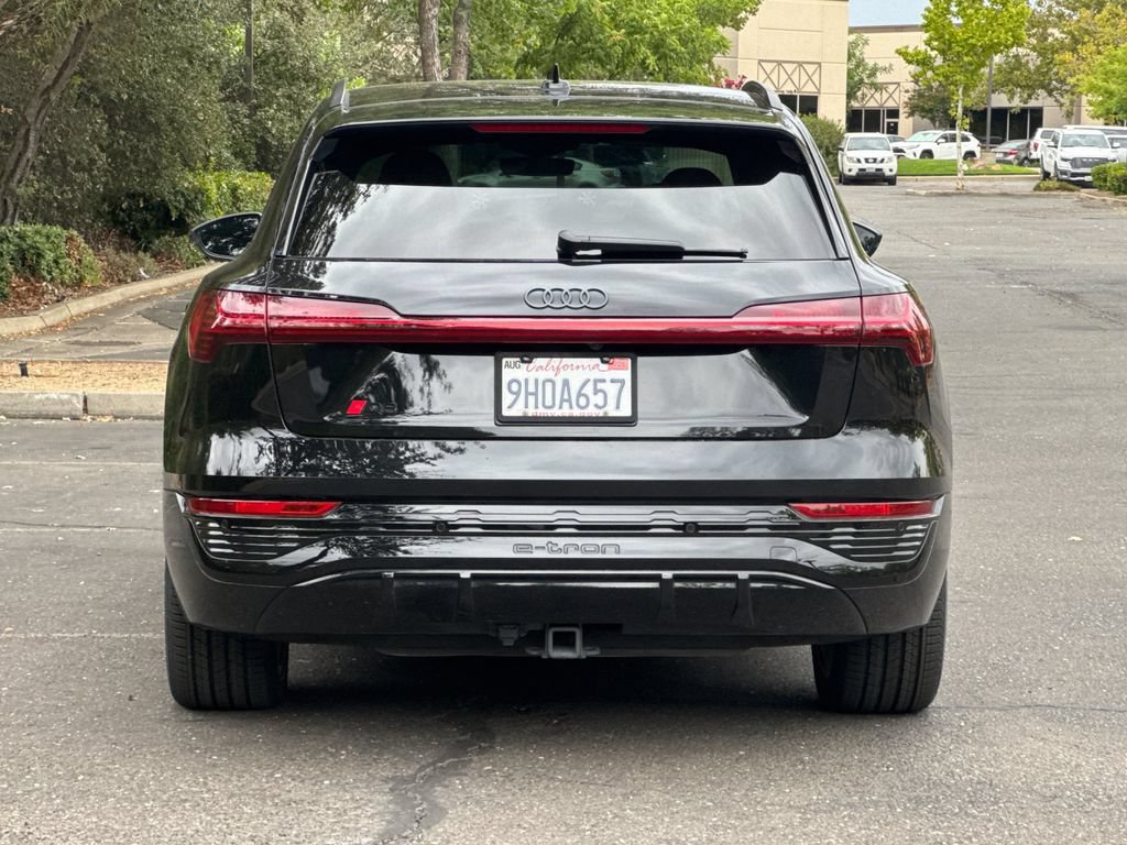 Used 2024 Audi Q8 e-tron Prestige w/ Prestige Package AWD/4WD image 6