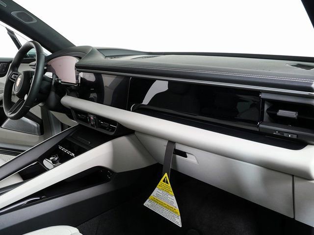New 2026 Porsche Macan 4S Electric image 25