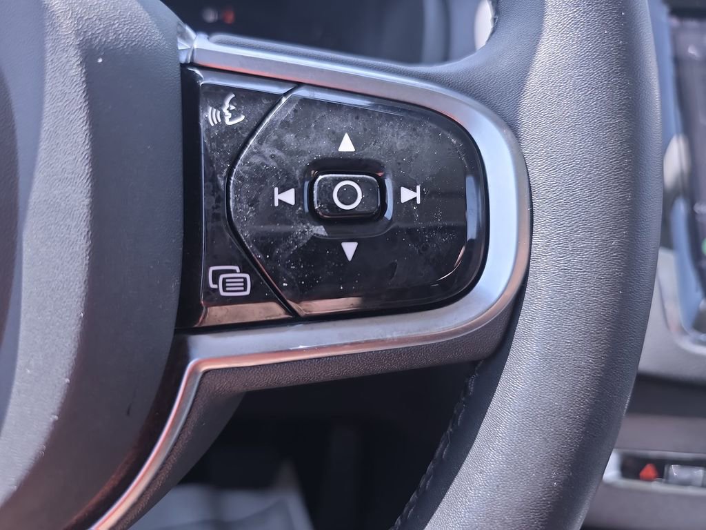 Used 2023 Volvo XC90 B6 Ultimate w/ Protection Package AWD/4WD image 20