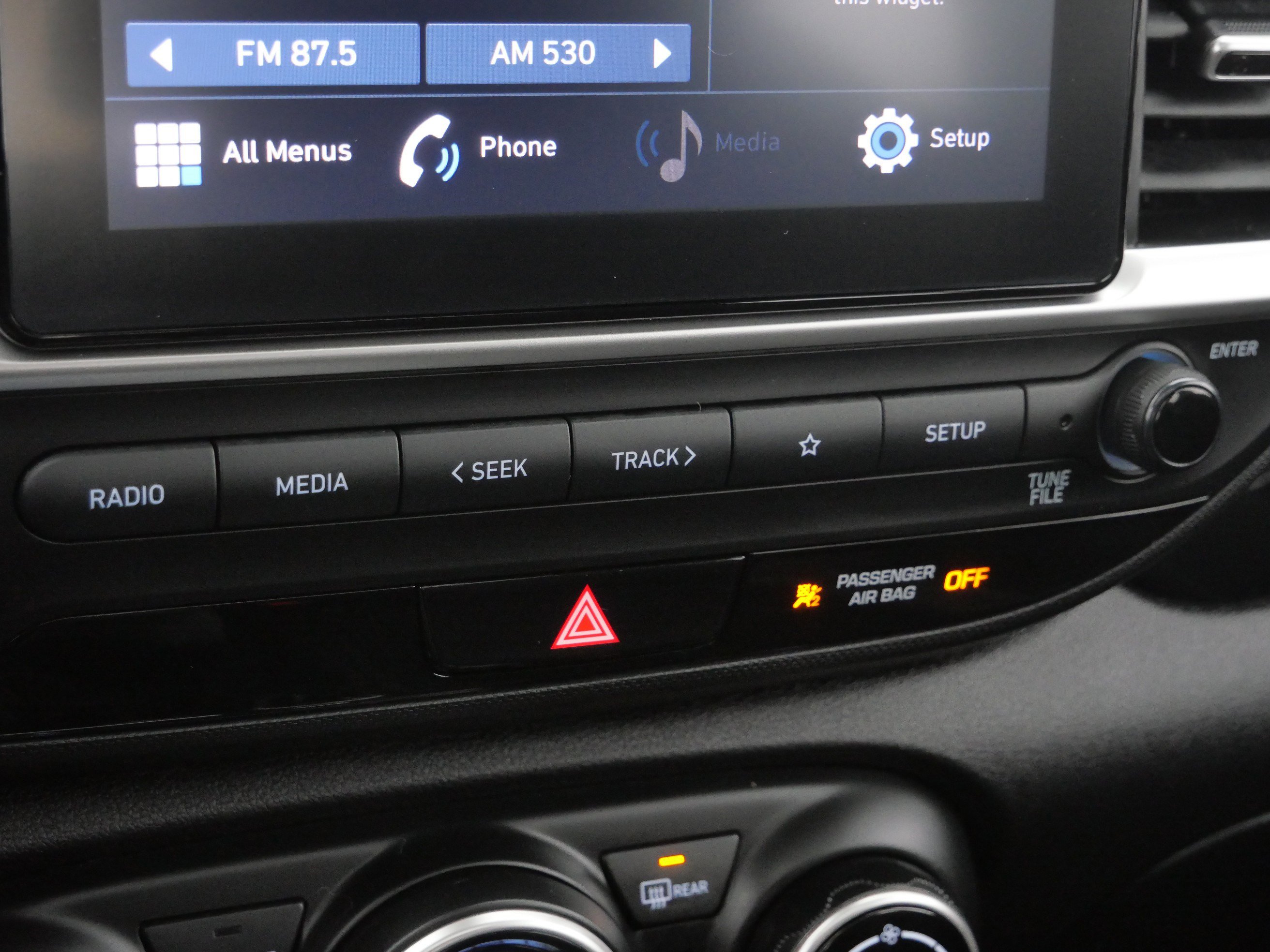 Certified 2022 Hyundai Venue SEL w/ Cargo Package image 31