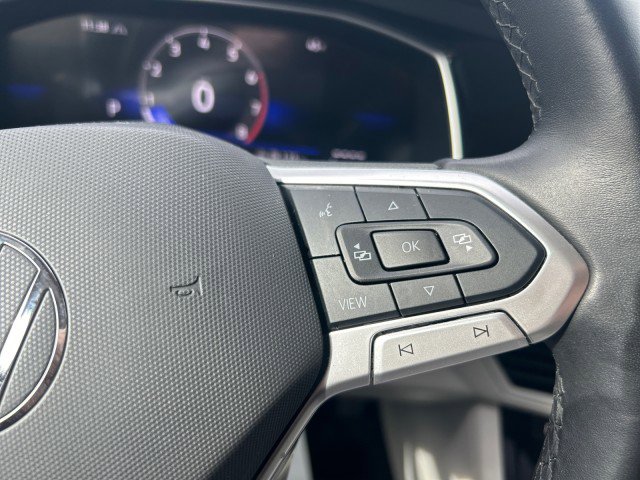 Used 2024 Volkswagen Jetta SE image 16