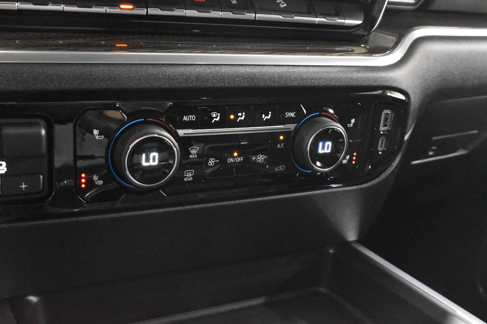 Used 2025 Chevrolet Silverado 2500 LT w/ All Star Edition AWD/4WD image 22