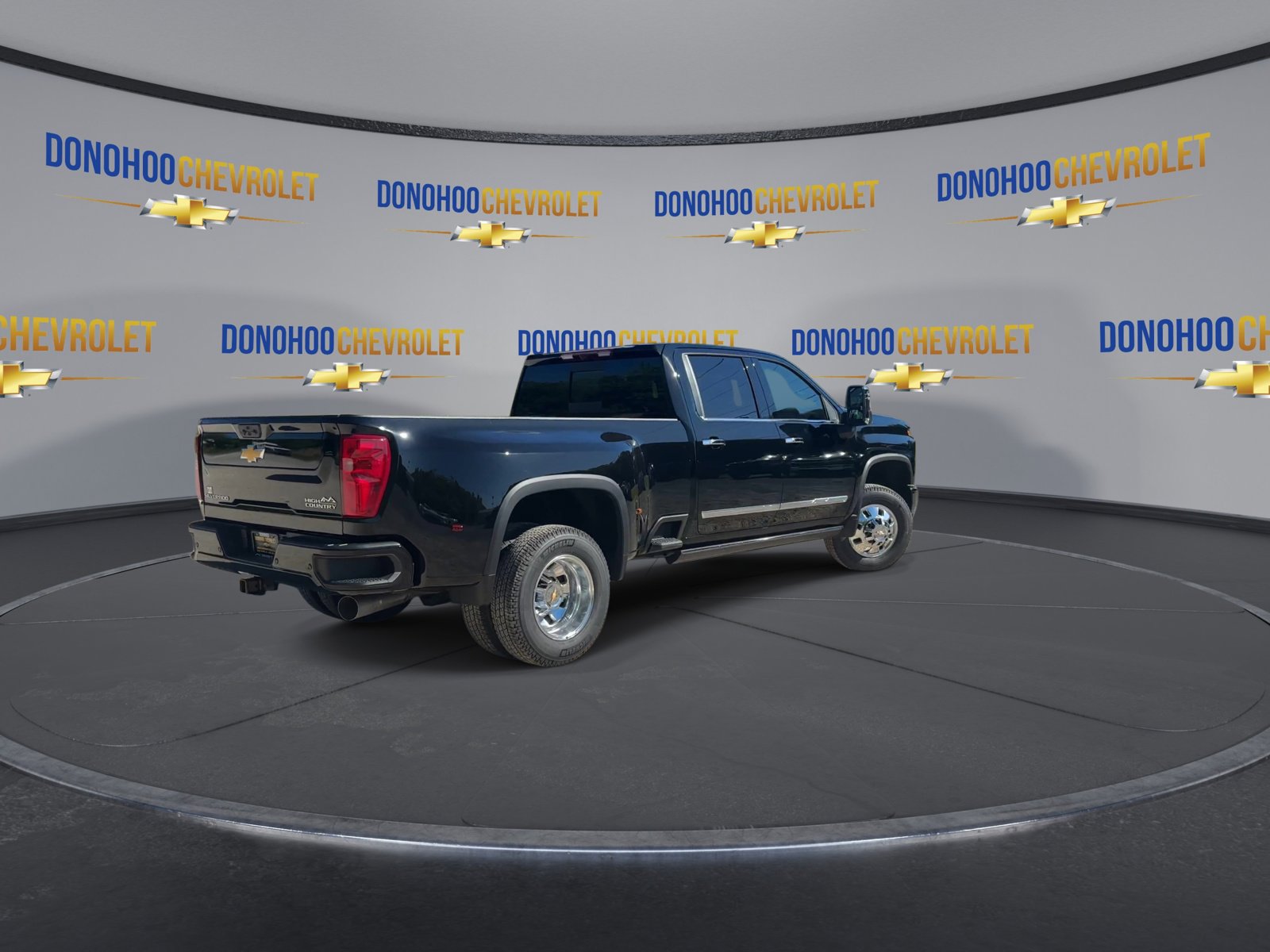 New 2026 Chevrolet Silverado 3500 High Country w/ High Country Premium Package AWD/4WD image 11