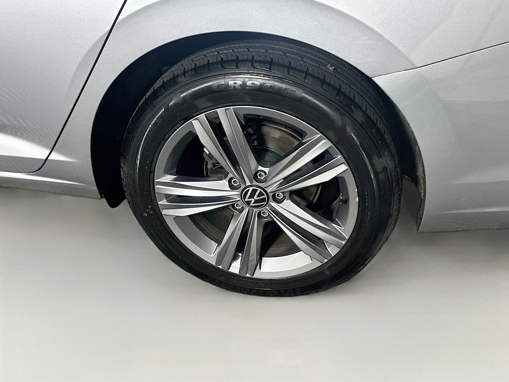 Used 2024 Volkswagen Jetta SE image 11