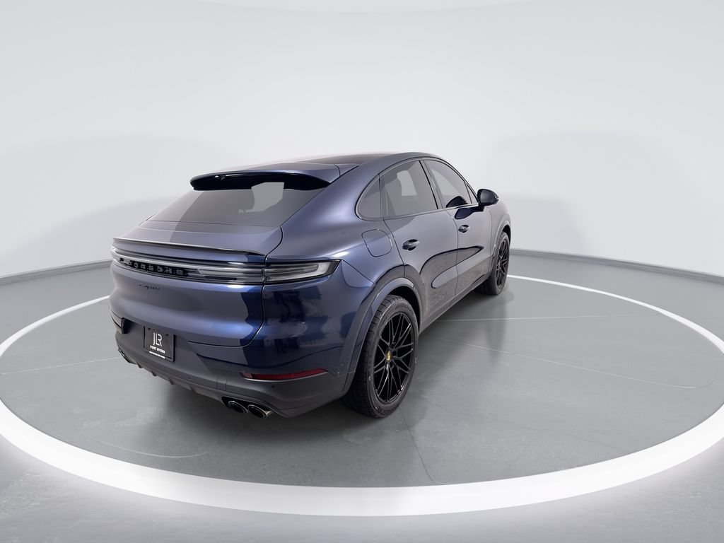 Used 2024 Porsche Cayenne Coupe AWD/4WD image 8