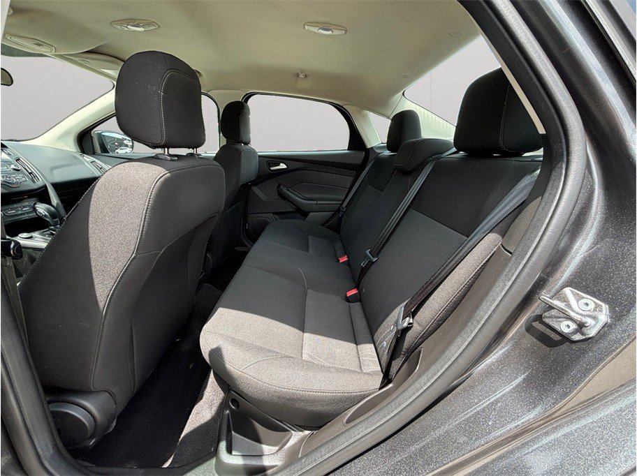 Used 2018 Ford Focus SE FWD image 27