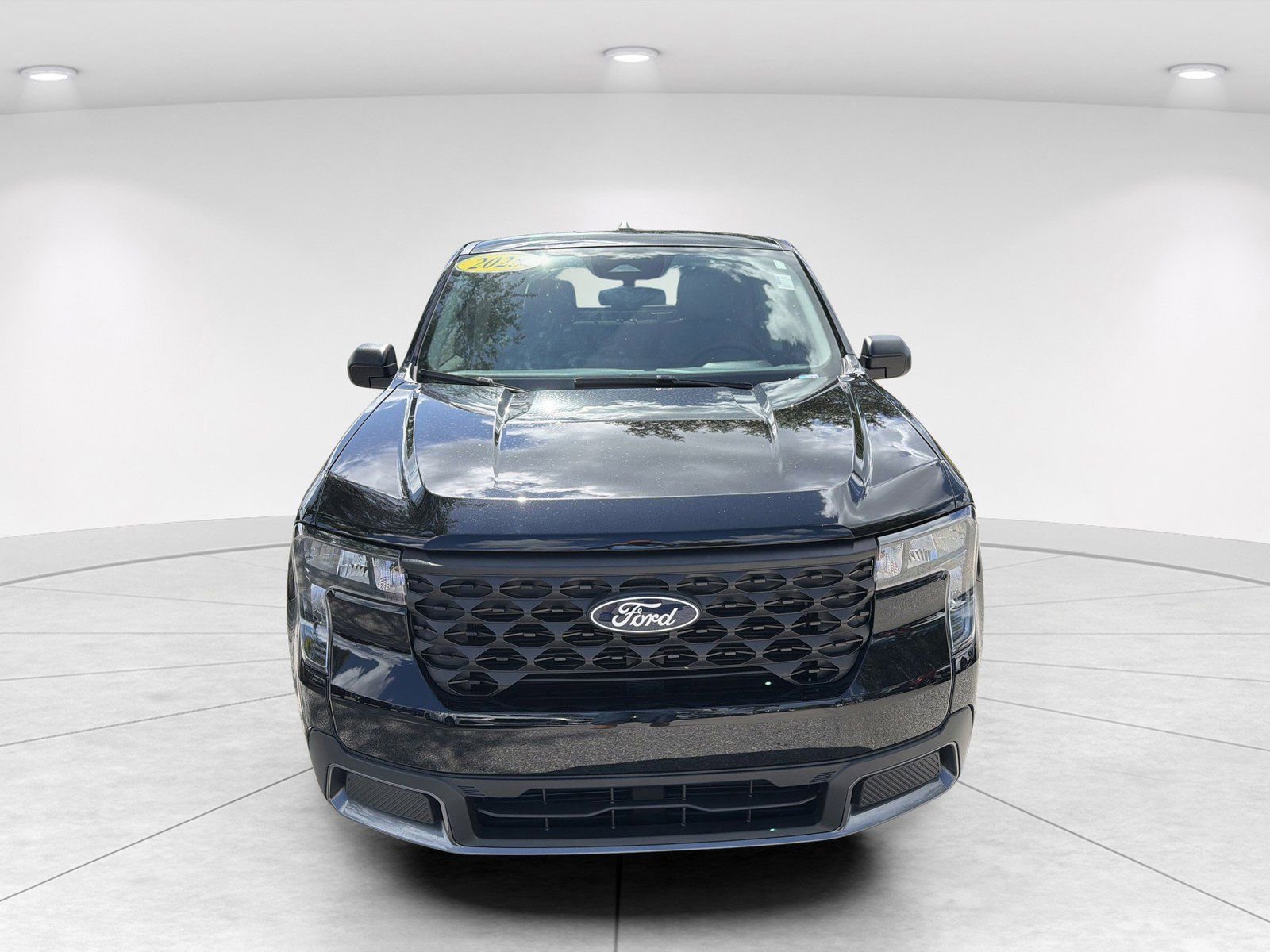 Used 2025 Ford Maverick XLT FWD image 2