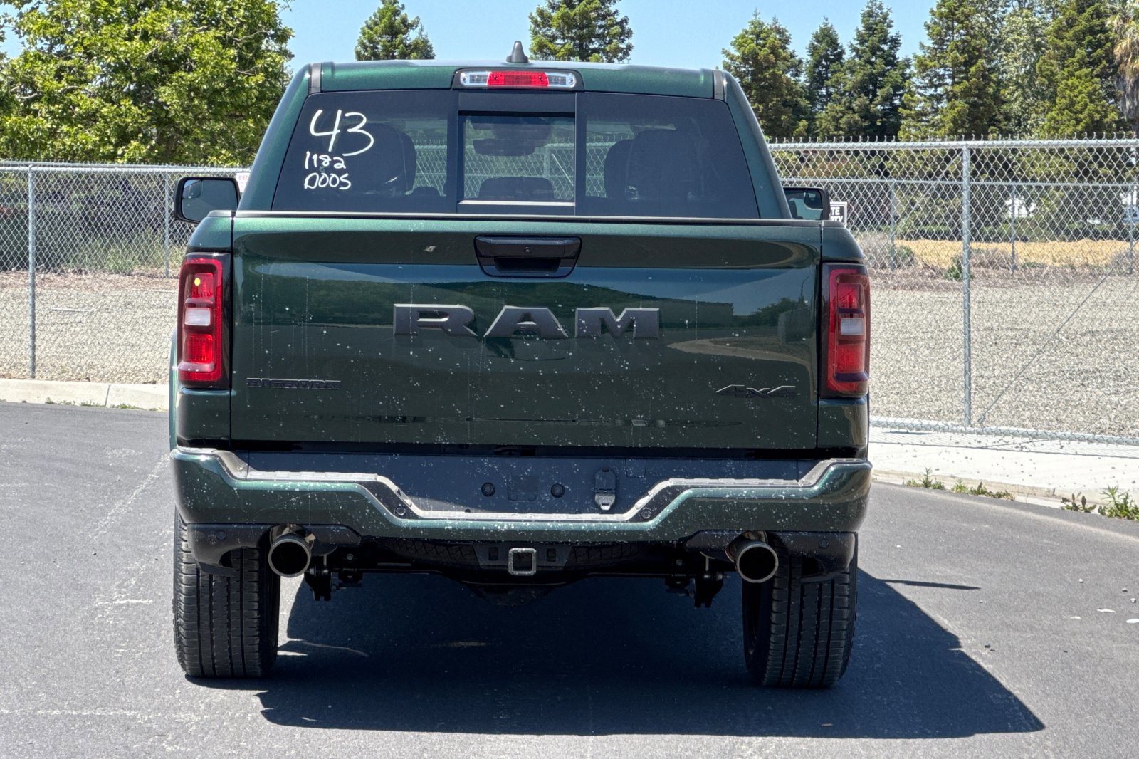 New 2026 RAM 1500 4x4 Crew Cab image 4