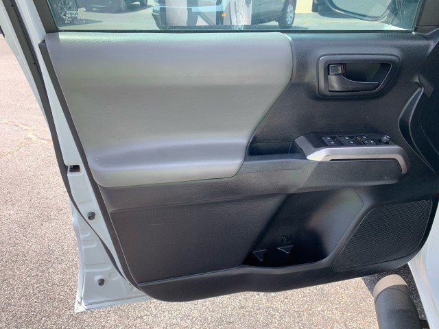 Used 2021 Toyota Tacoma SR5 RWD image 10