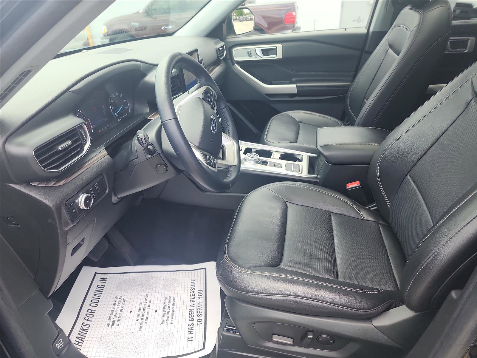 Used 2022 Ford Explorer Limited w/ Equipment Group 301A RWD image 12
