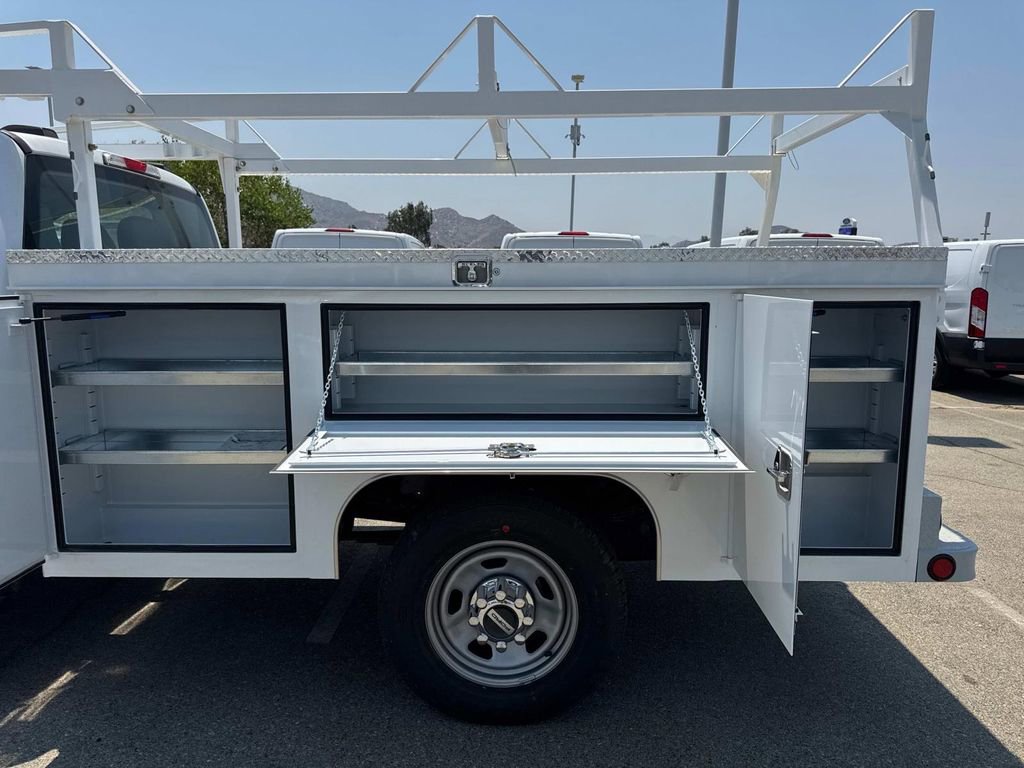 New 2025 Ford F350 XL w/ XL Chrome Package image 16