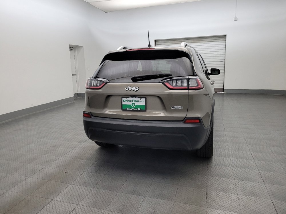 Used 2019 Jeep Cherokee Latitude Plus FWD image 7
