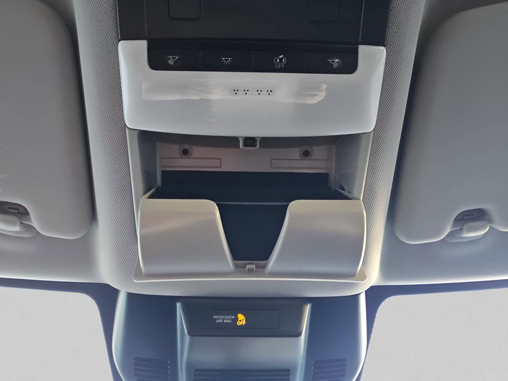 Used 2023 Nissan Rogue SV image 27