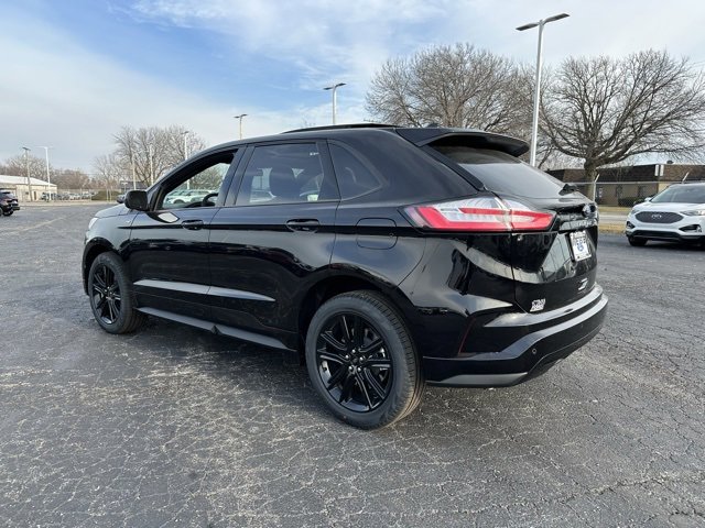 New 2024 Ford Edge ST-Line image 6
