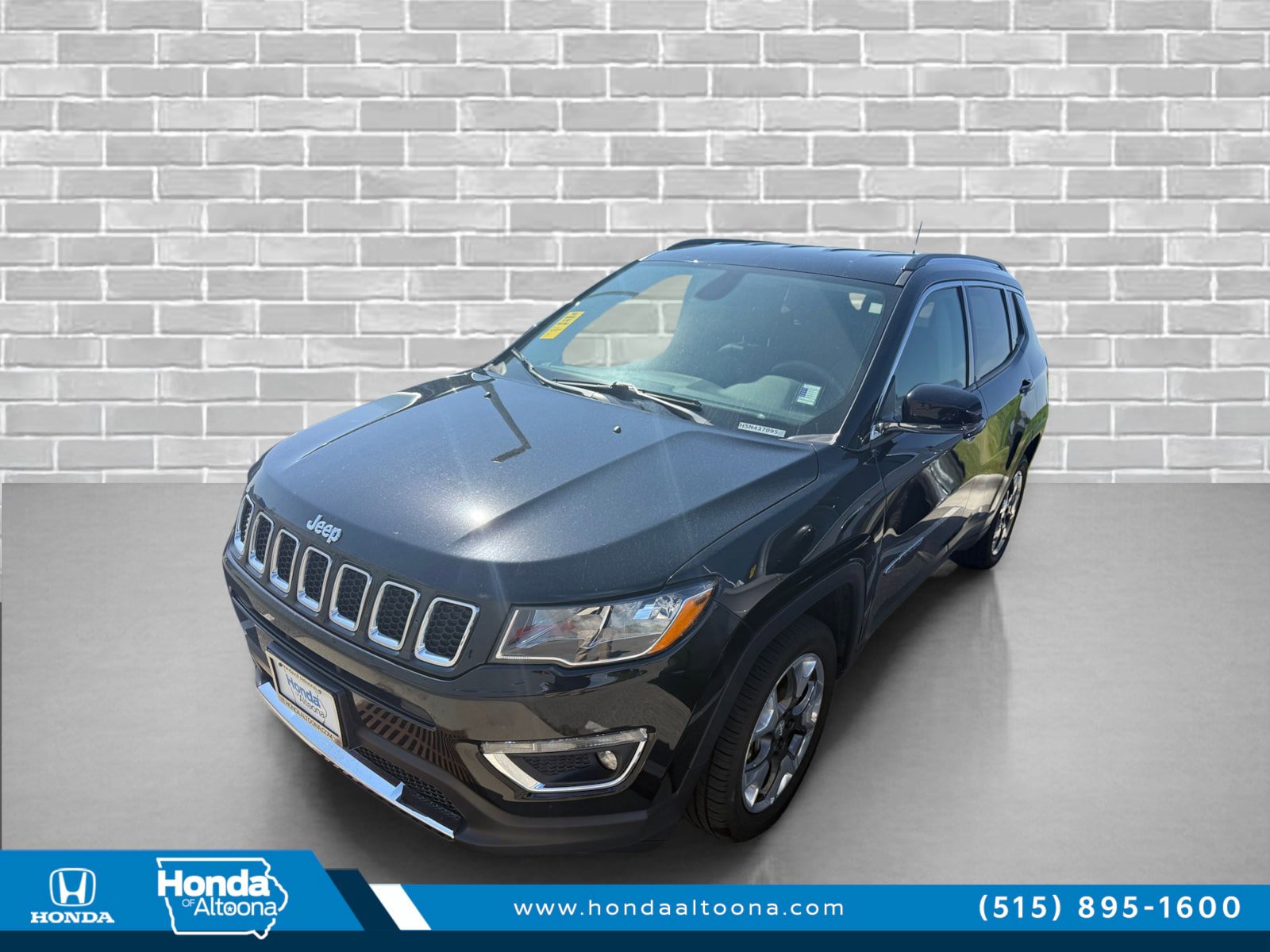 Used 2018 Jeep Compass Limited AWD/4WD image 1