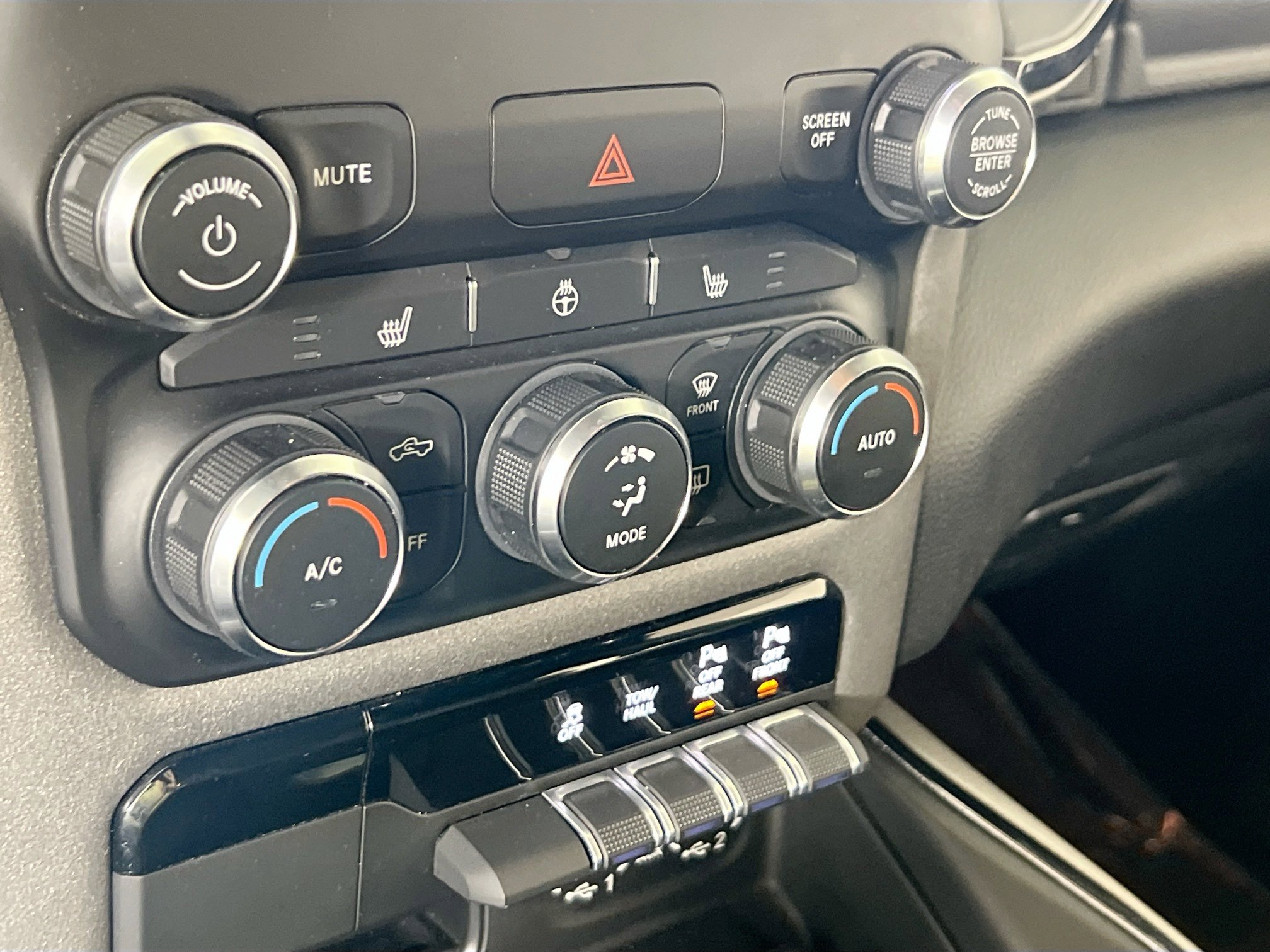 Used 2022 RAM 1500 Big Horn w/ Built-to-serve Edition image 15