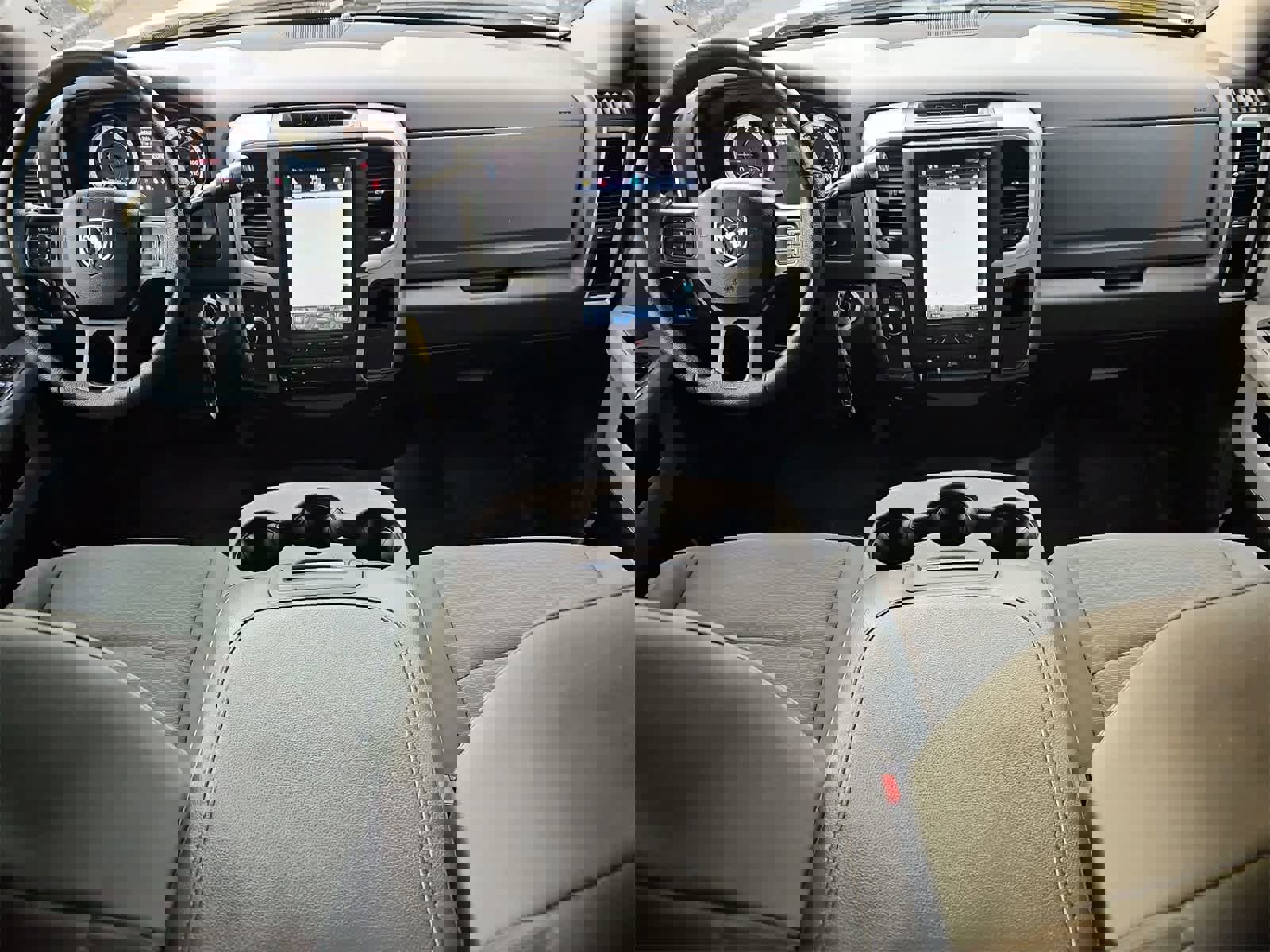 Used 2018 RAM 2500 SLT image 15