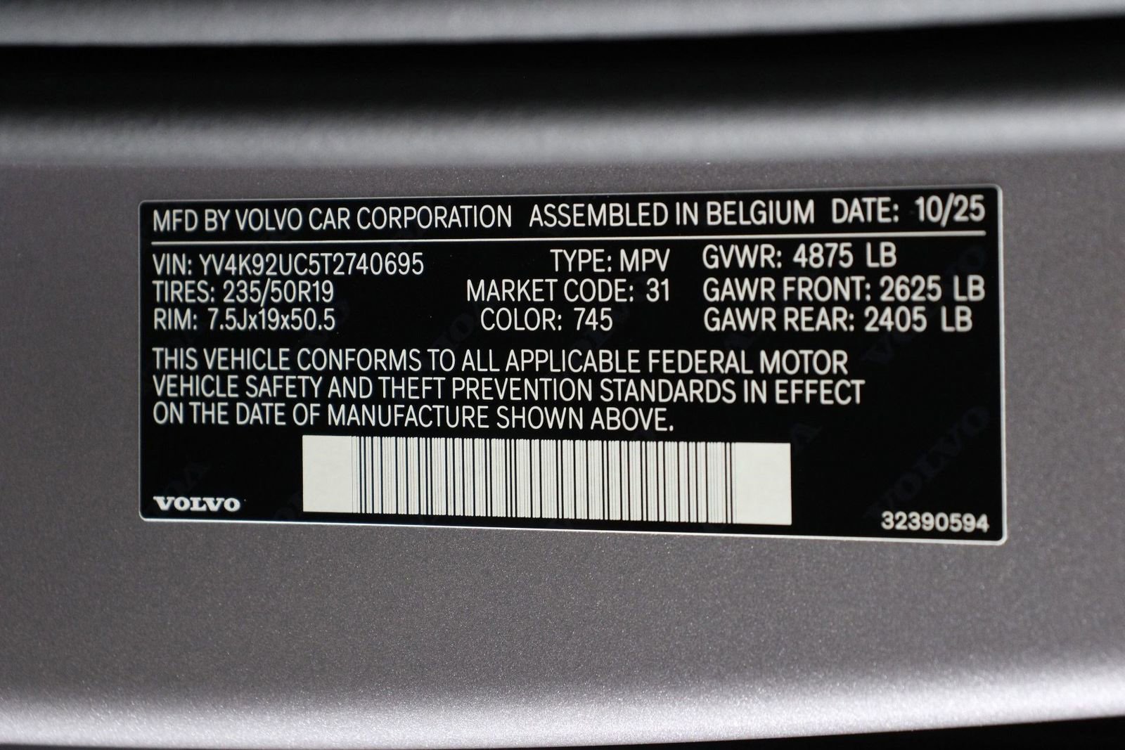 New 2026 Volvo XC40 B4 Plus w/ Climate Package image 17