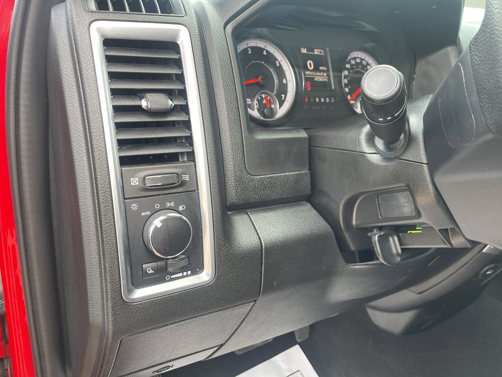 Used 2024 RAM 1500 Classic SLT AWD/4WD image 15