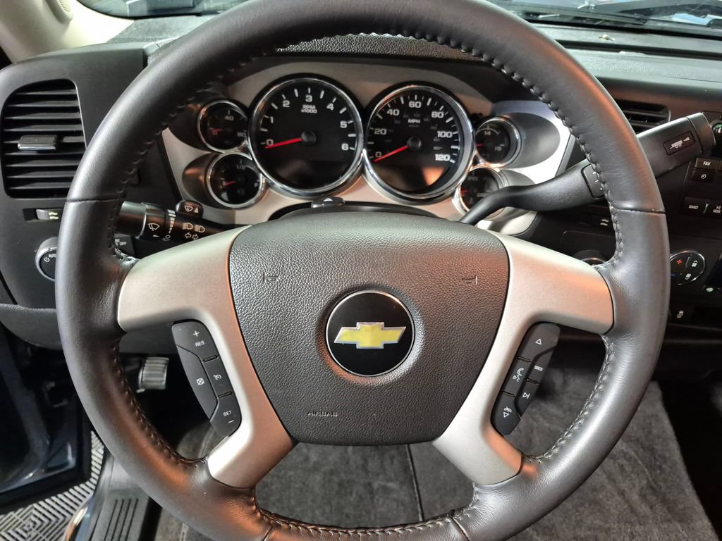 Used 2013 Chevrolet Silverado 1500 LT w/ All-Star Edition AWD/4WD image 11
