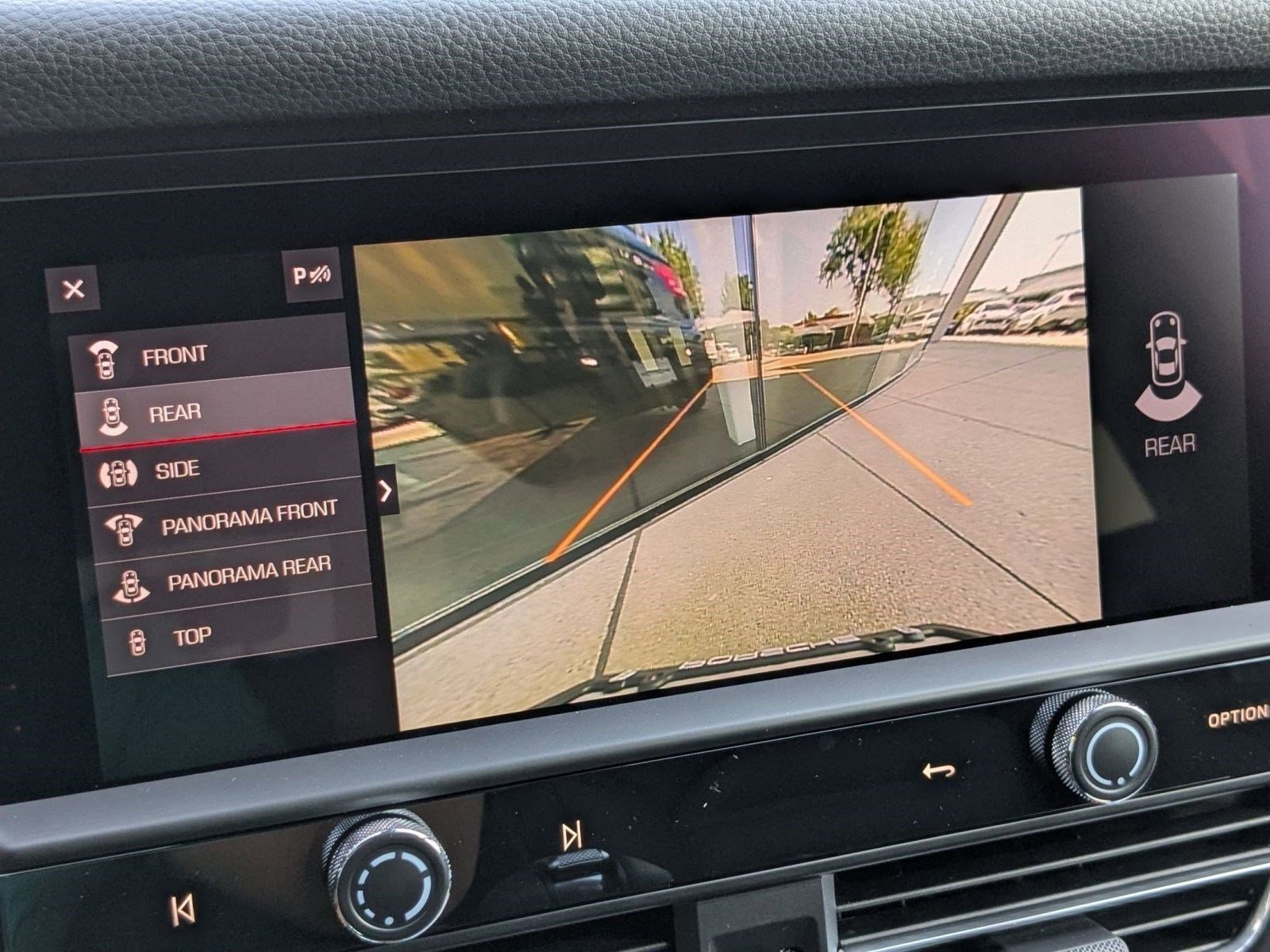 Certified 2026 Porsche Macan AWD/4WD image 19