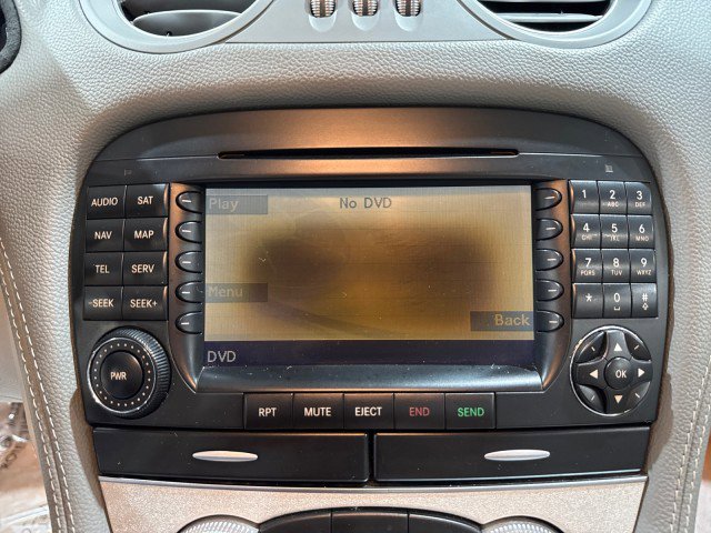 Used 2005 Mercedes-Benz SL 55 AMG image 26