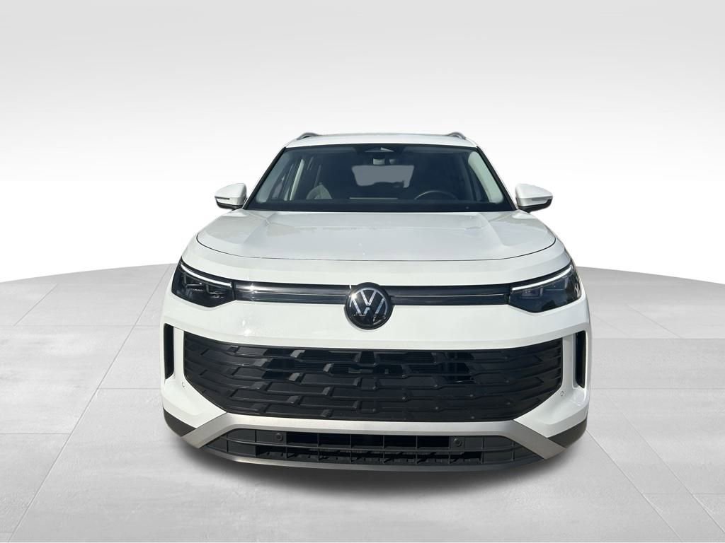 Used 2025 Volkswagen Tiguan S w/ 18" Wheel Package image 8