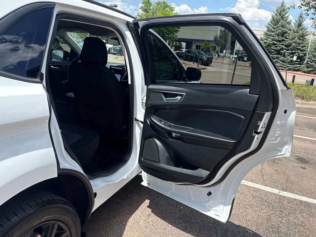 Certified 2023 Ford Edge SE w/ Black Appearance Package AWD/4WD image 23