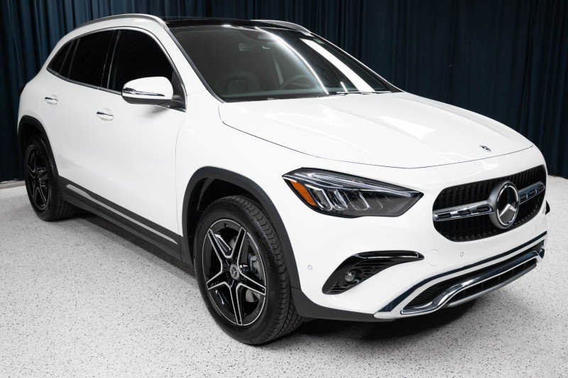 New 2026 Mercedes-Benz GLA 250 4MATIC image 3