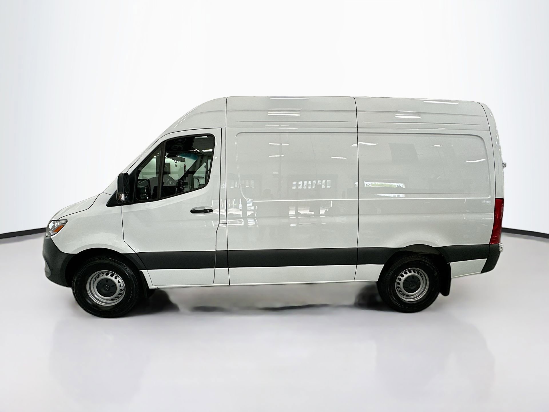 Used 2026 Mercedes-Benz Sprinter 2500 image 5