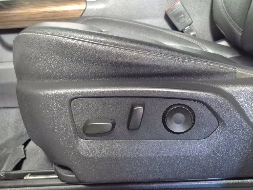 Certified 2025 Chevrolet Silverado 1500 LT Trail Boss w/ Convenience Package II AWD/4WD image 17