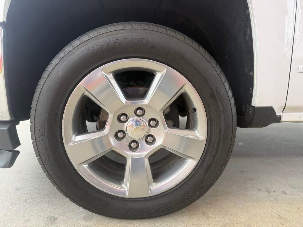 Used 2018 Chevrolet Silverado 1500 LT w/ Texas Edition RWD image 12