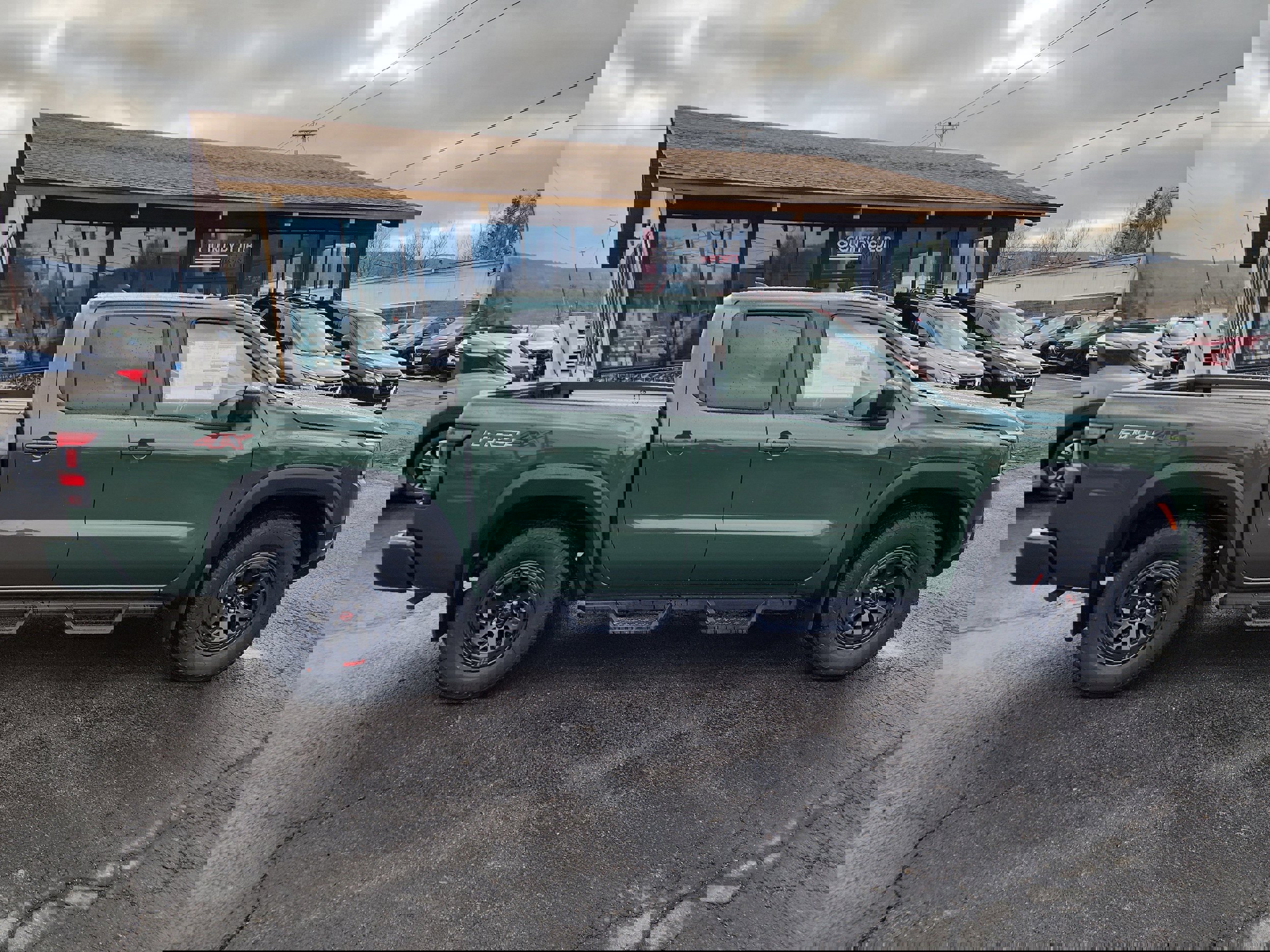 New 2026 Nissan Frontier PRO-4X w/ Pro-4x Convenience Package image 9