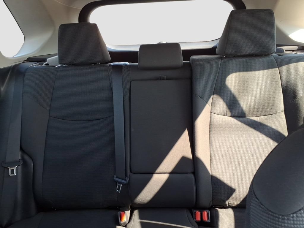 Used 2025 Toyota RAV4 LE FWD image 17