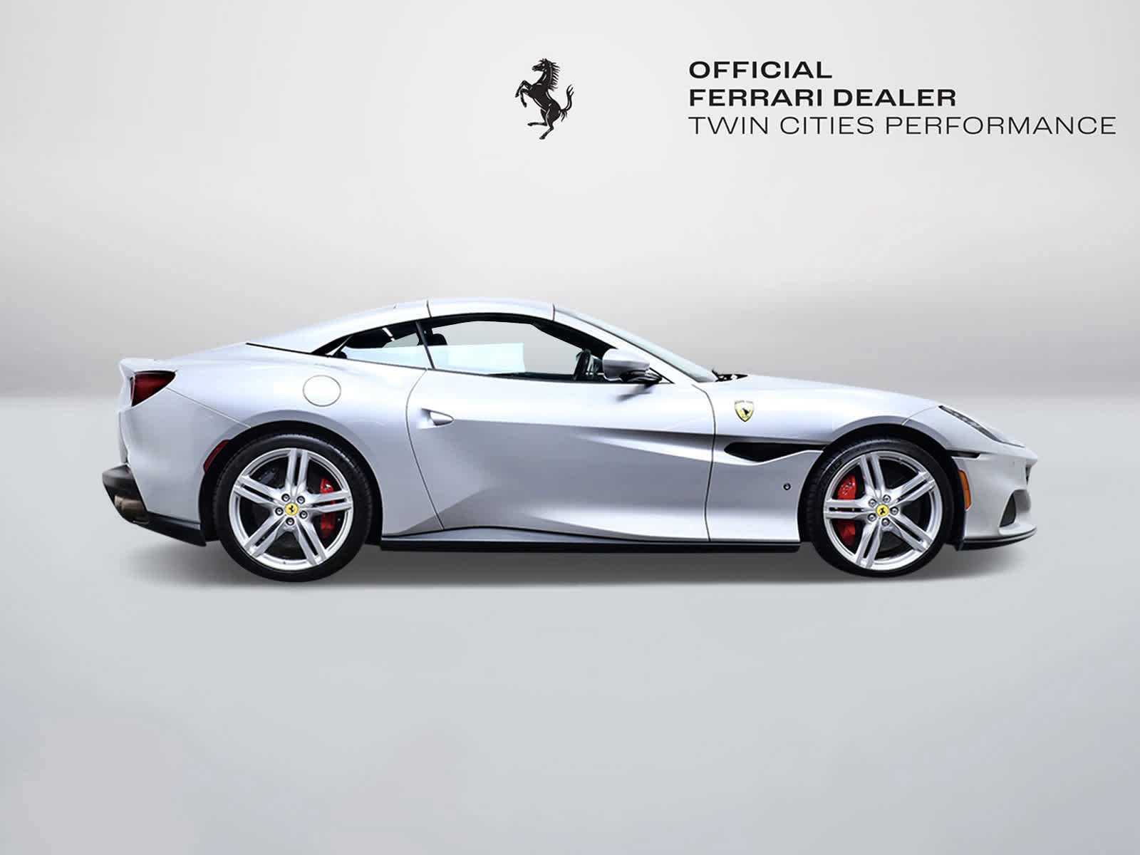 Certified 2022 Ferrari Portofino M image 7