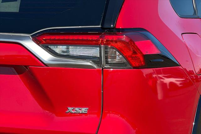 Certified 2021 Toyota RAV4 XSE w/ Weather Package AWD/4WD image 34