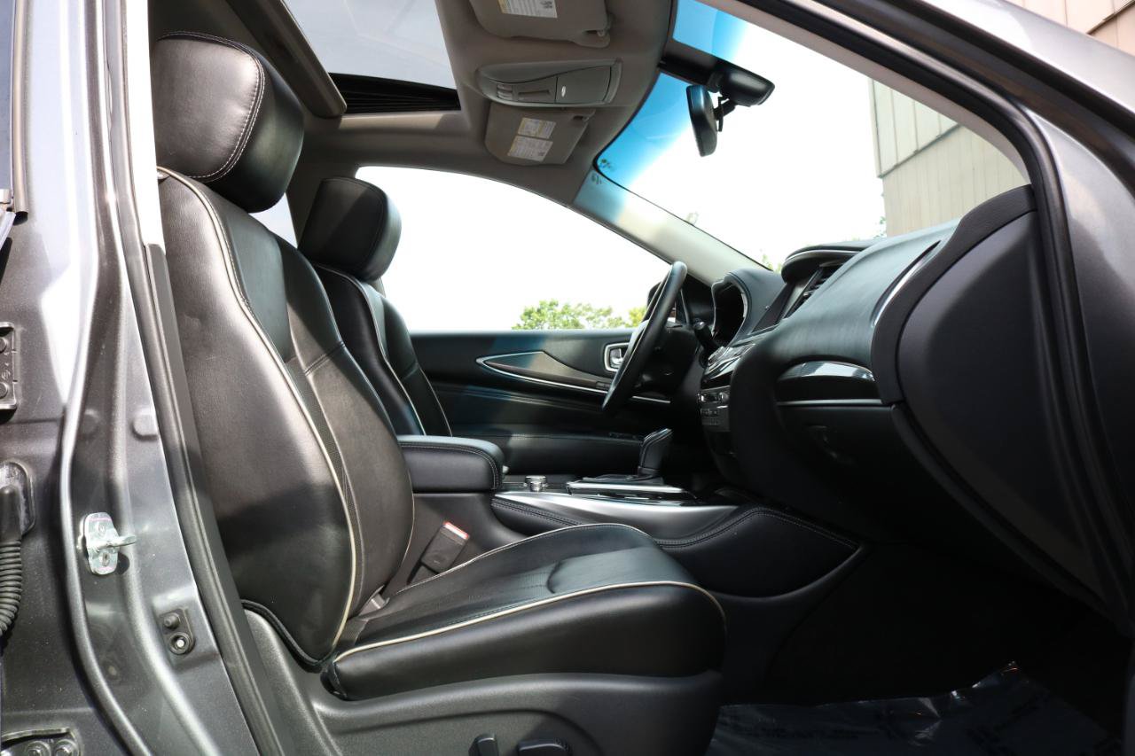 Used 2016 INFINITI QX60 Luxe w/ Premium Plus Package AWD/4WD image 42