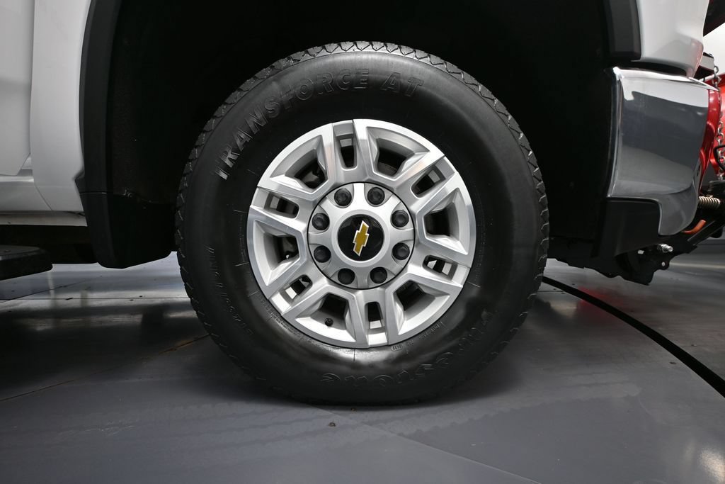 Used 2022 Chevrolet Silverado 2500 LT AWD/4WD image 12