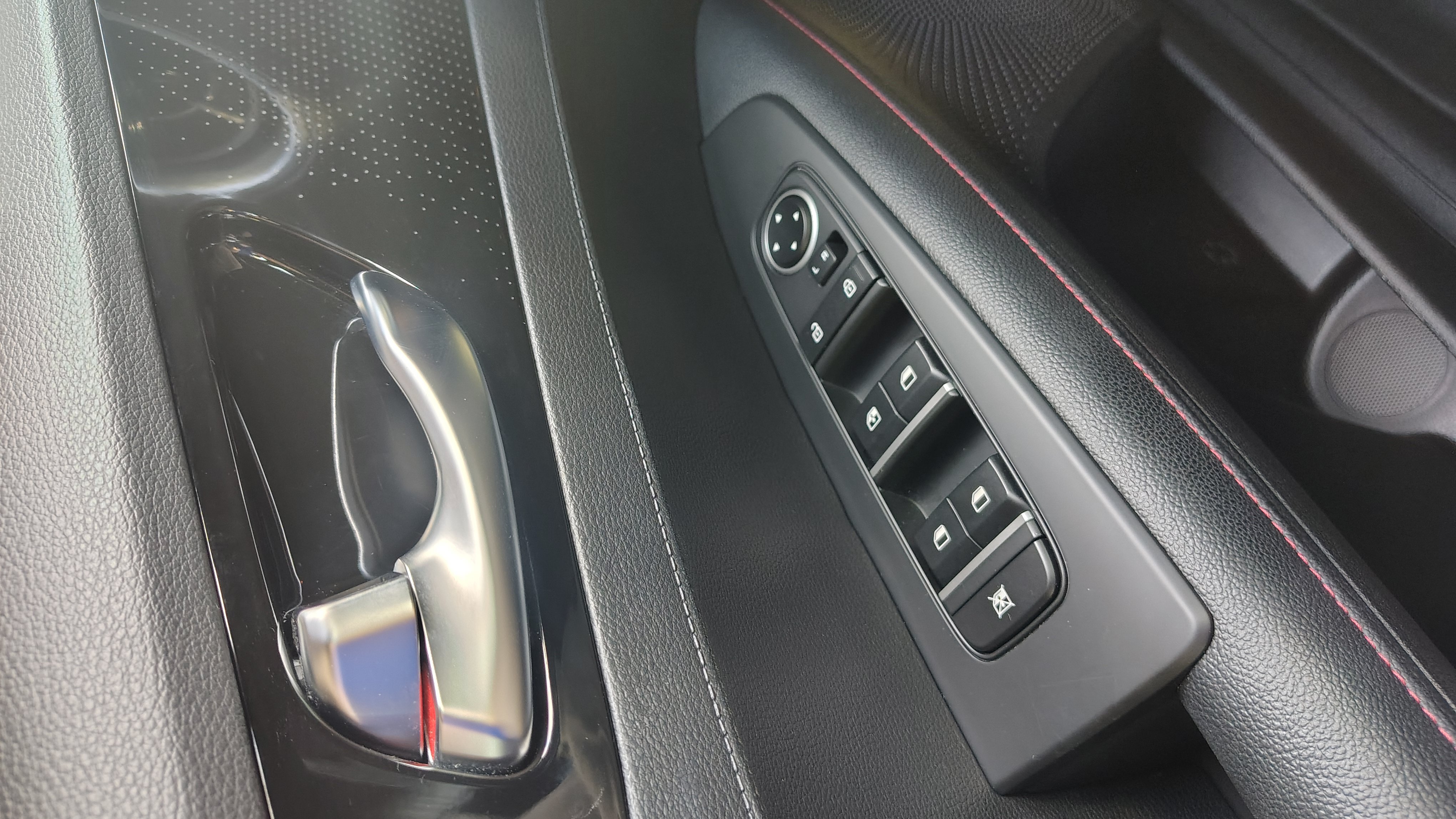 Used 2023 Kia Forte GT w/ GT2 Package FWD image 31