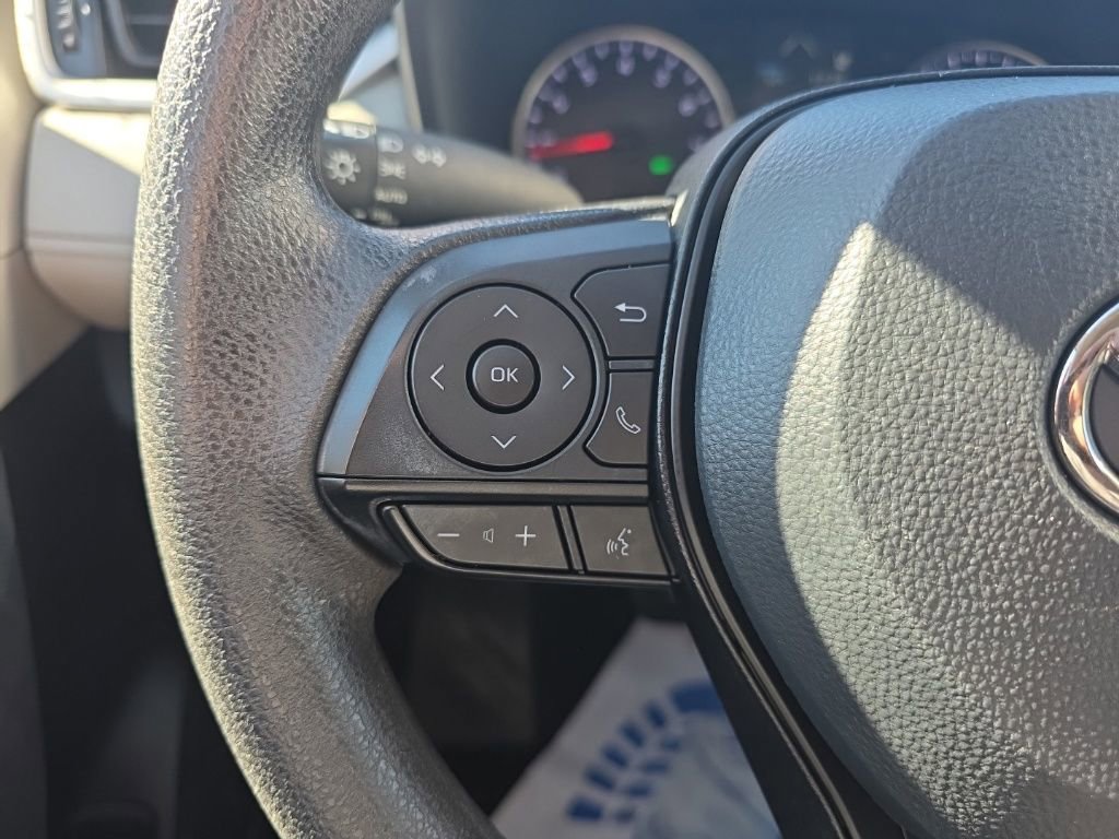 Used 2022 Toyota RAV4 XLE w/ Convenience Package image 23