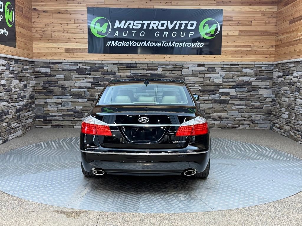 Used 2011 Hyundai Genesis 3.8 w/ Premium Navigation Pkg 3 RWD image 8