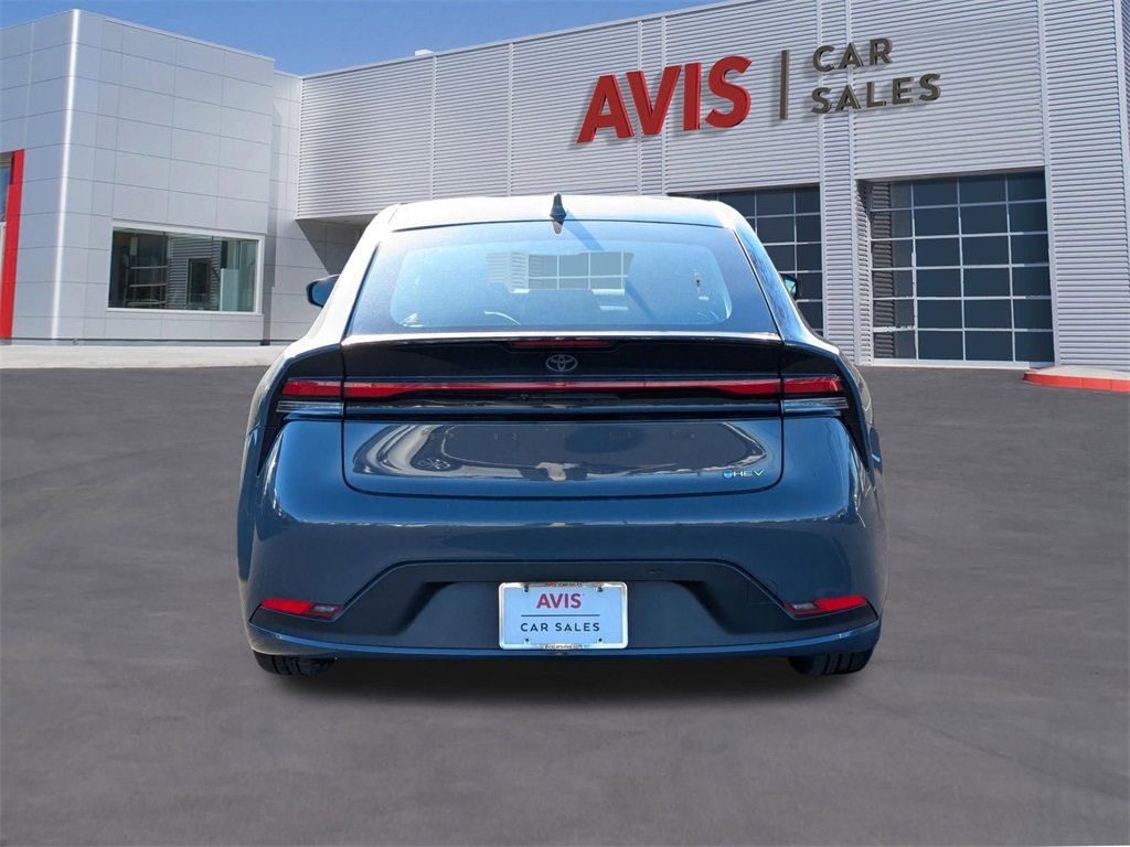 Used 2024 Toyota Prius LE image 5